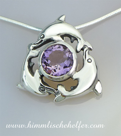 drei_delphine_210215_krafttiere_amethyst.jpg